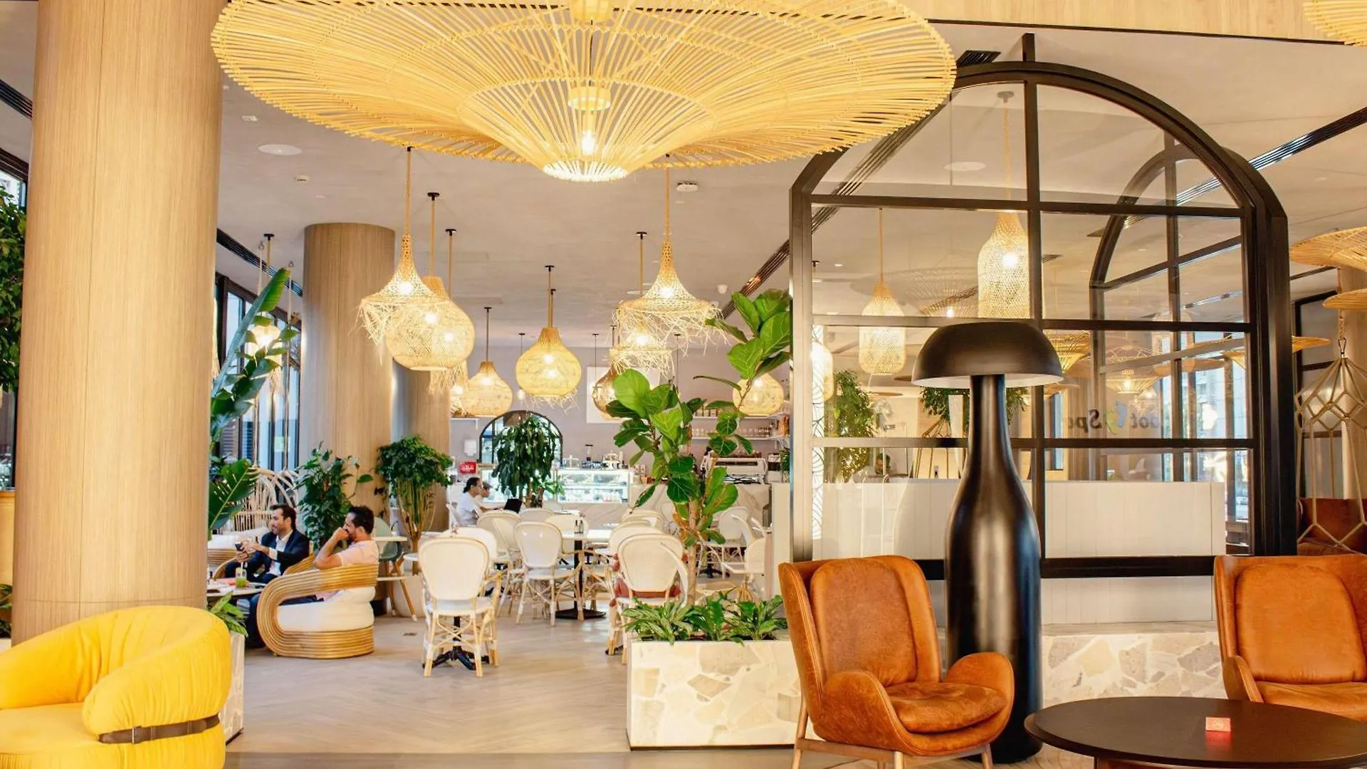 ***  מלון דובאי Ibis World Trade Centre איחוד האמירויות הערביות